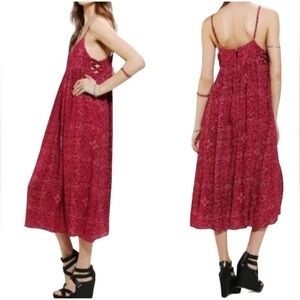 Urban Outfitters Ecote’ Raspberry Snake Laced Flowy Midi Dress. Size S #959
